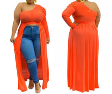 Load image into Gallery viewer, Split Single Sleeve Diva Dress
